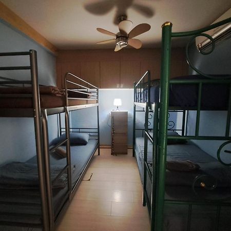 Sura Hostel Bangkok Near Mrt Phra Ram 9 מראה חיצוני תמונה