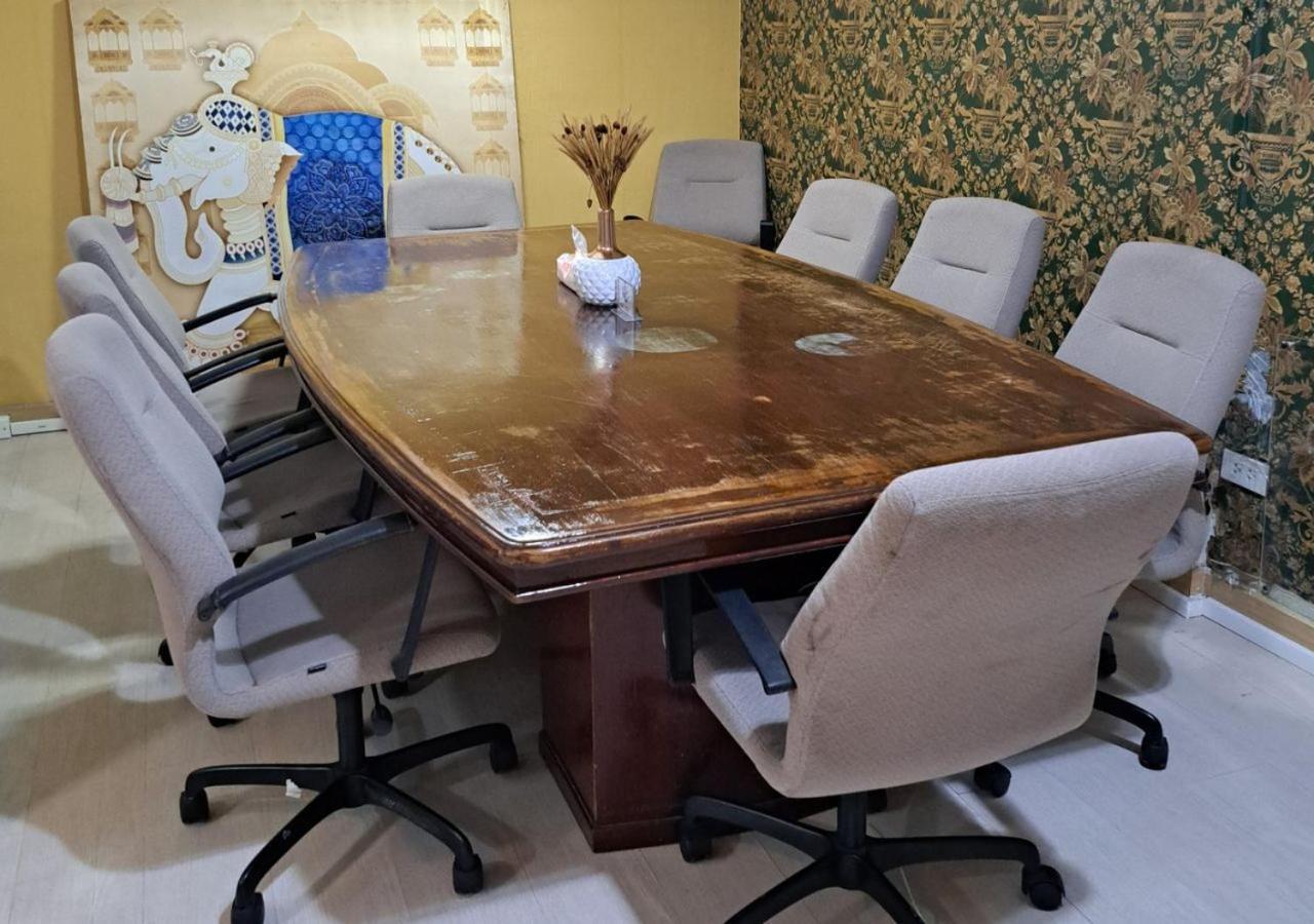 Sura Hostel Bangkok Near Mrt Phra Ram 9 מראה חיצוני תמונה