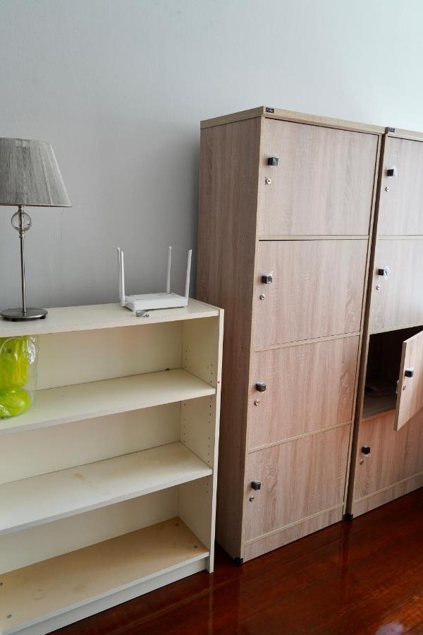 Sura Hostel Bangkok Near Mrt Phra Ram 9 מראה חיצוני תמונה