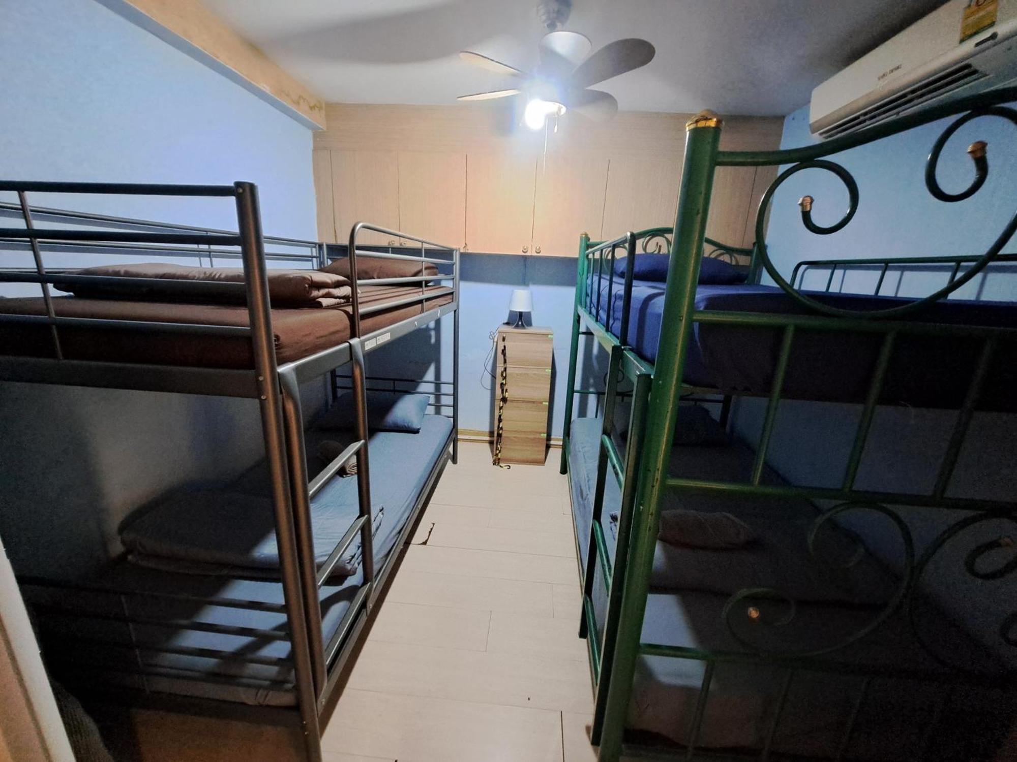 Sura Hostel Bangkok Near Mrt Phra Ram 9 מראה חיצוני תמונה